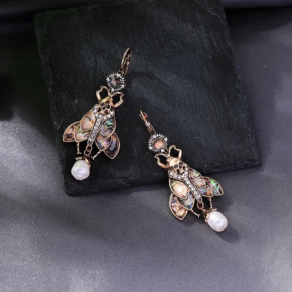 Moth Earrings With Dangling Pearls - Picture 4 of 5
